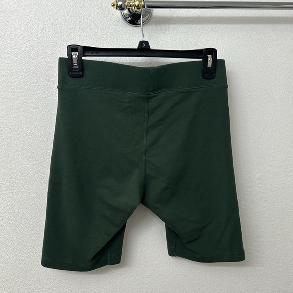 Nike medium biker shorts - Picture 2 of 3